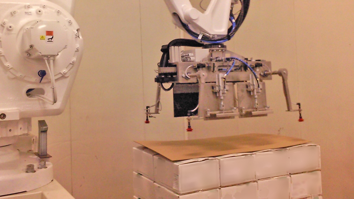 Multifunctionele robotgrijper voor dozen en tusenvellen